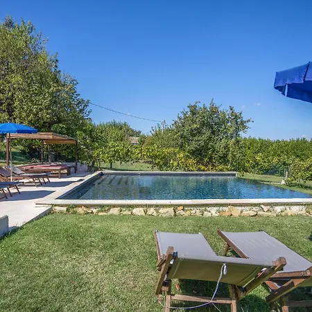 Vakantiehuis Stunning In With Outdoor Swimming Pool Serra San Quirico